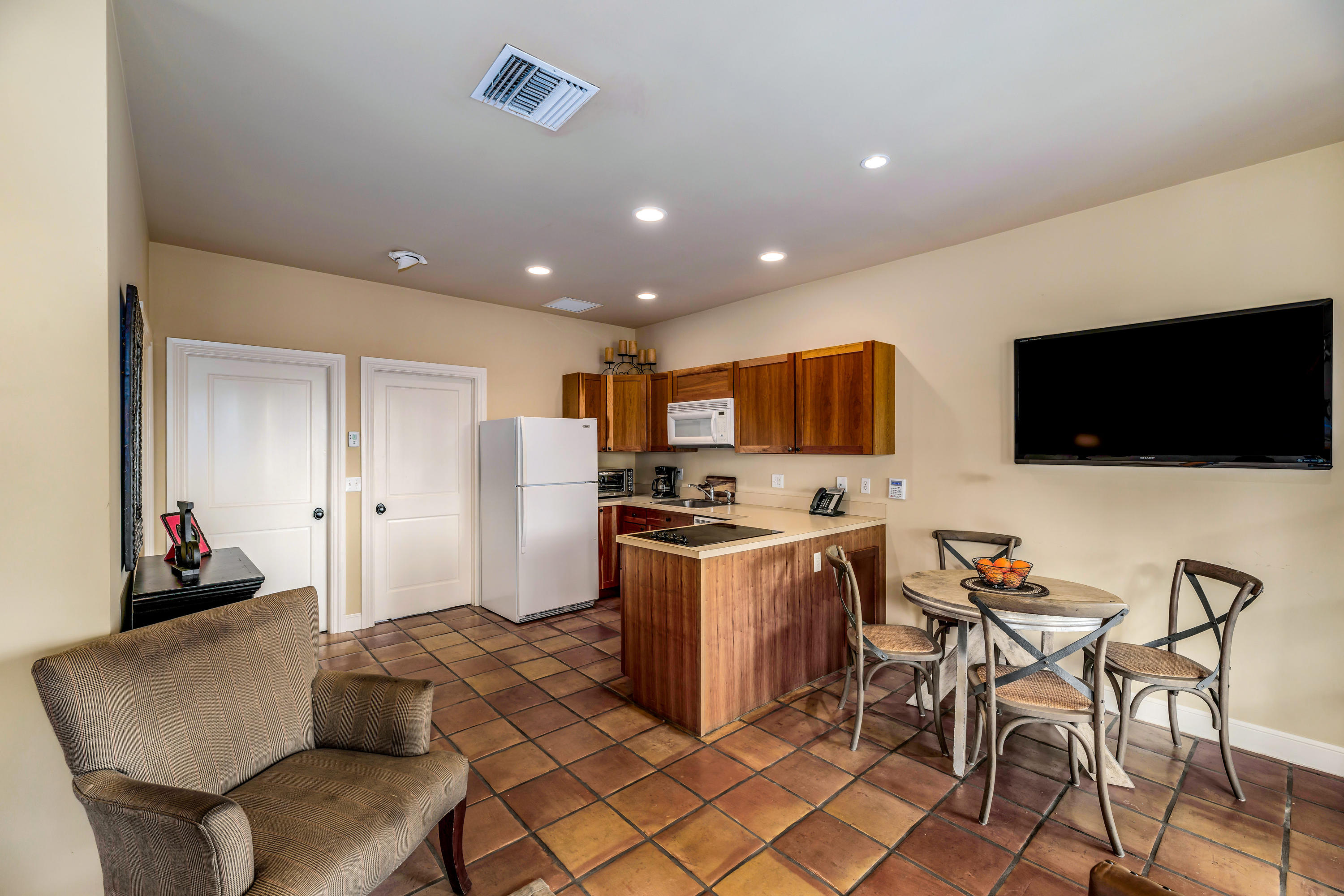 GRAND PRIX VILLAGE - Residential