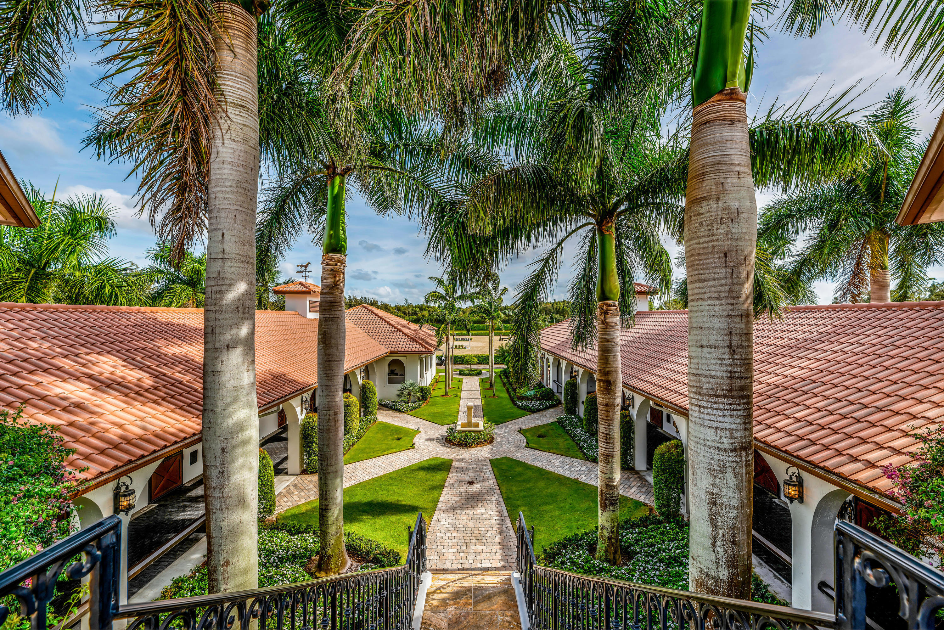 GRAND PRIX VILLAGE - Residential