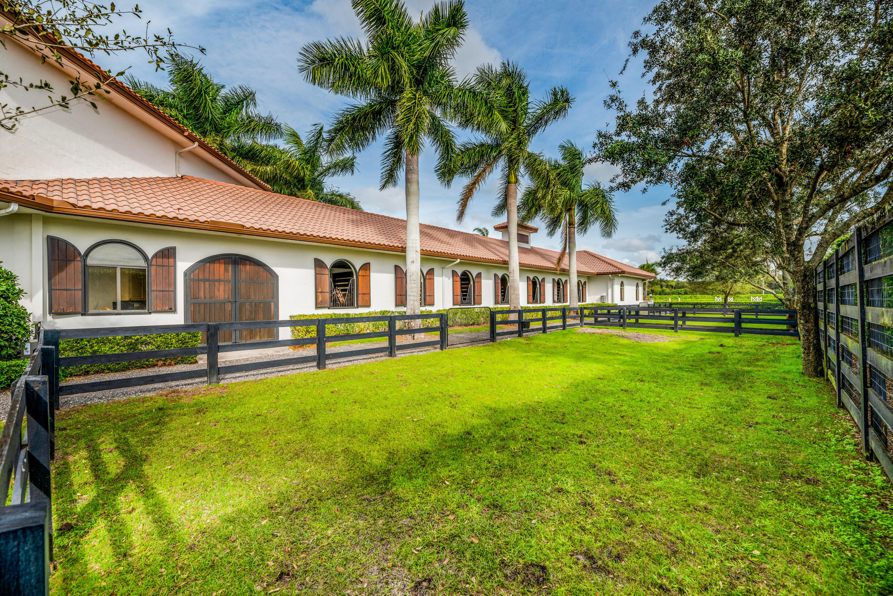 GRAND PRIX VILLAGE - Residential