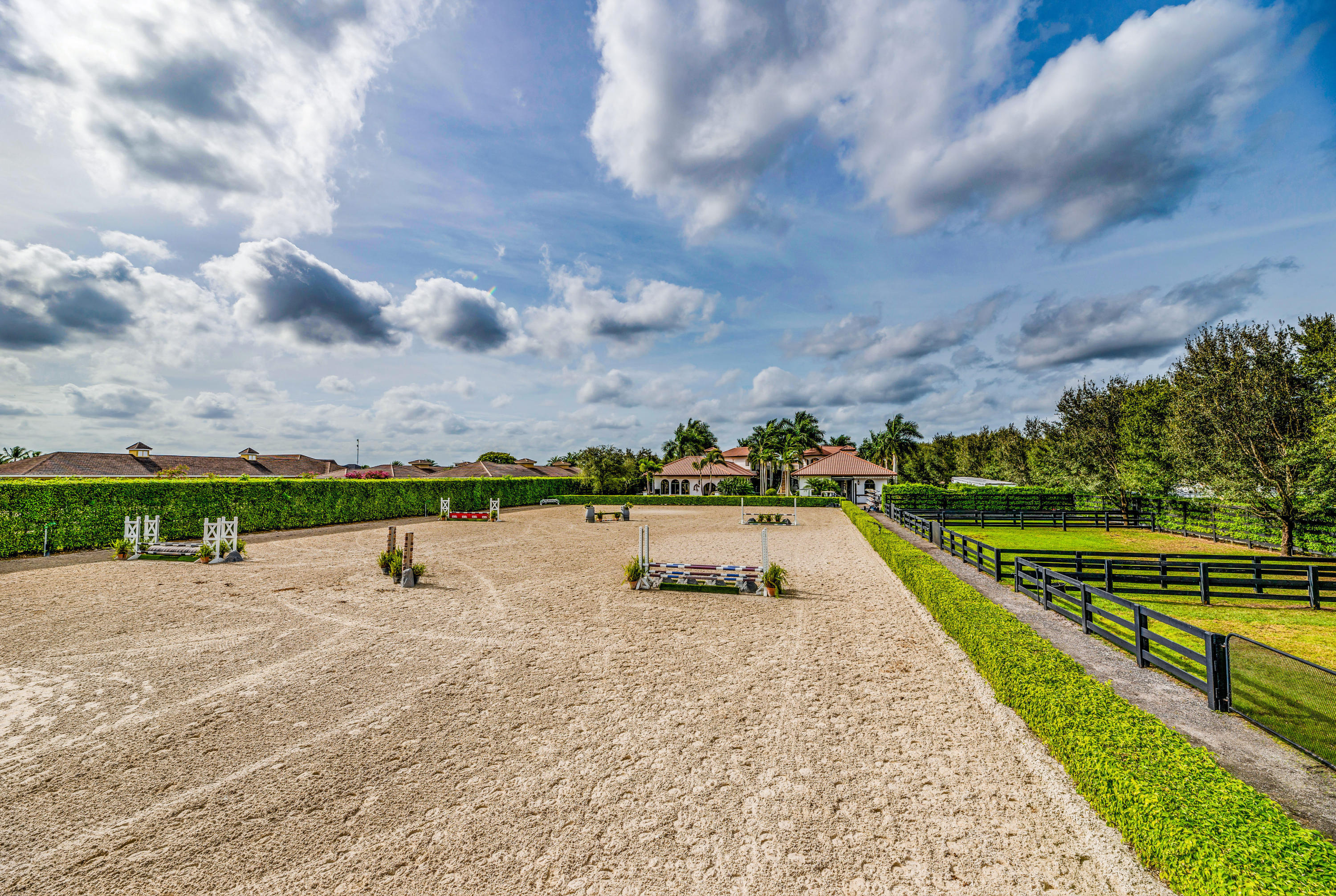 GRAND PRIX VILLAGE - Residential