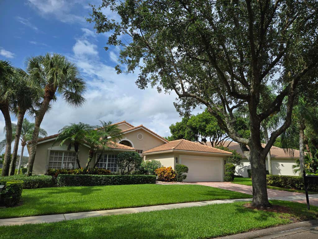 Photo of 11153 Malaysia Circle, Boynton Beach, FL 33437 (MLS # B26052475)