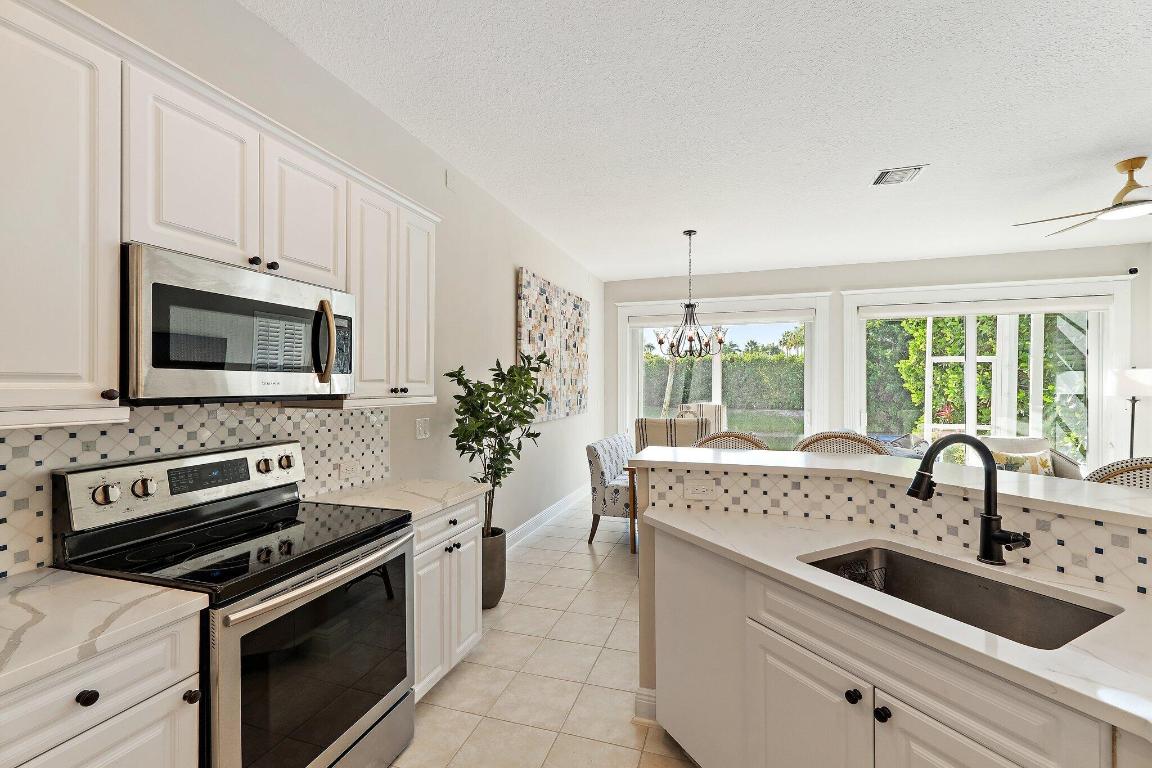 RESORT VILLAS - Residential