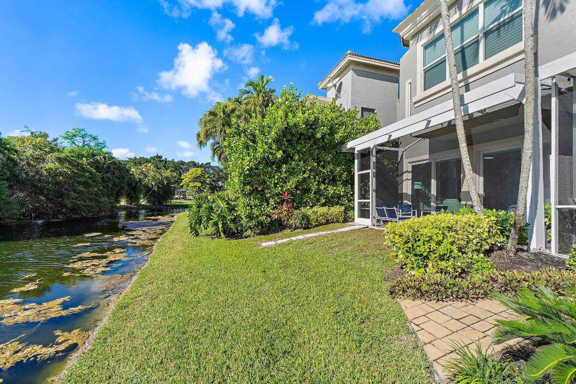 RESORT VILLAS - Residential