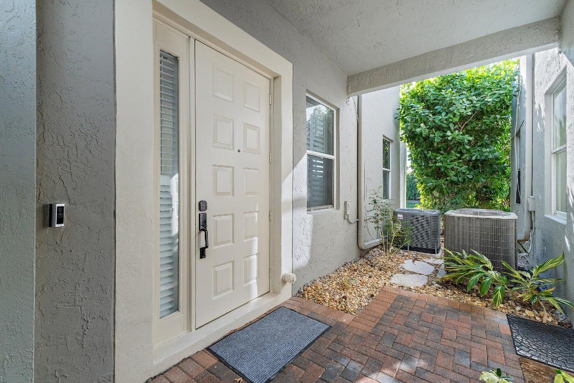 RESORT VILLAS - Residential