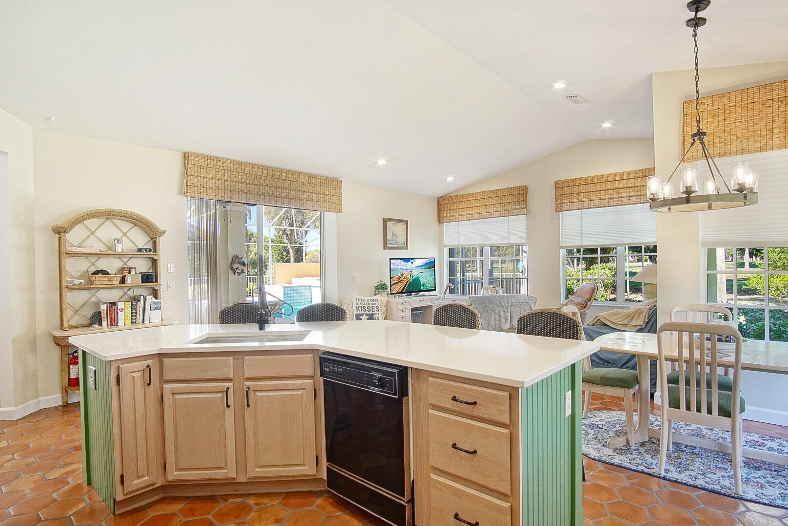 MONTE CARLO COUNTRY CLUB UNIT 1 - Residential