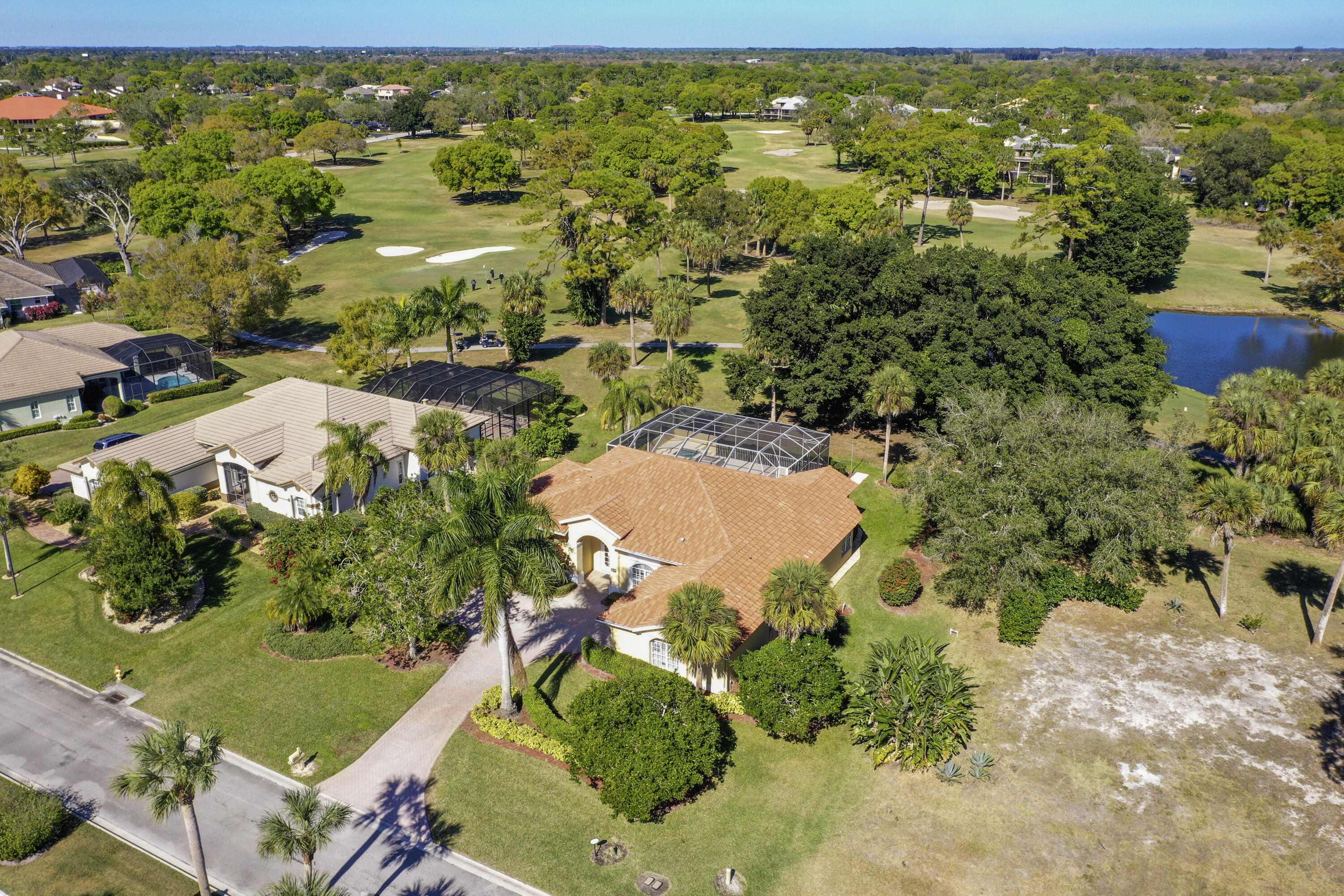 MONTE CARLO COUNTRY CLUB UNIT 1 - Residential