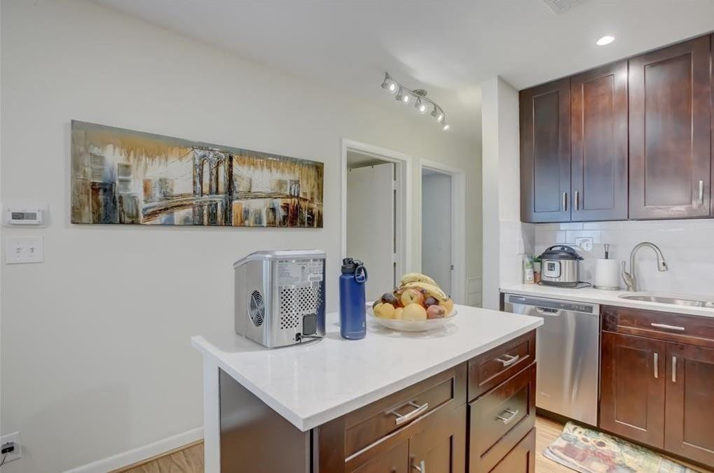 River Shores Condo - Residential Lease