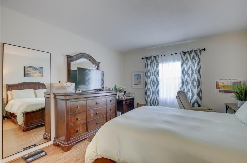 River Shores Condo - Residential Lease