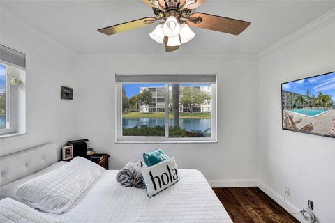 Condominium in Pompano Beach FL 2106 Cypress Bend Dr Dr 9.jpg