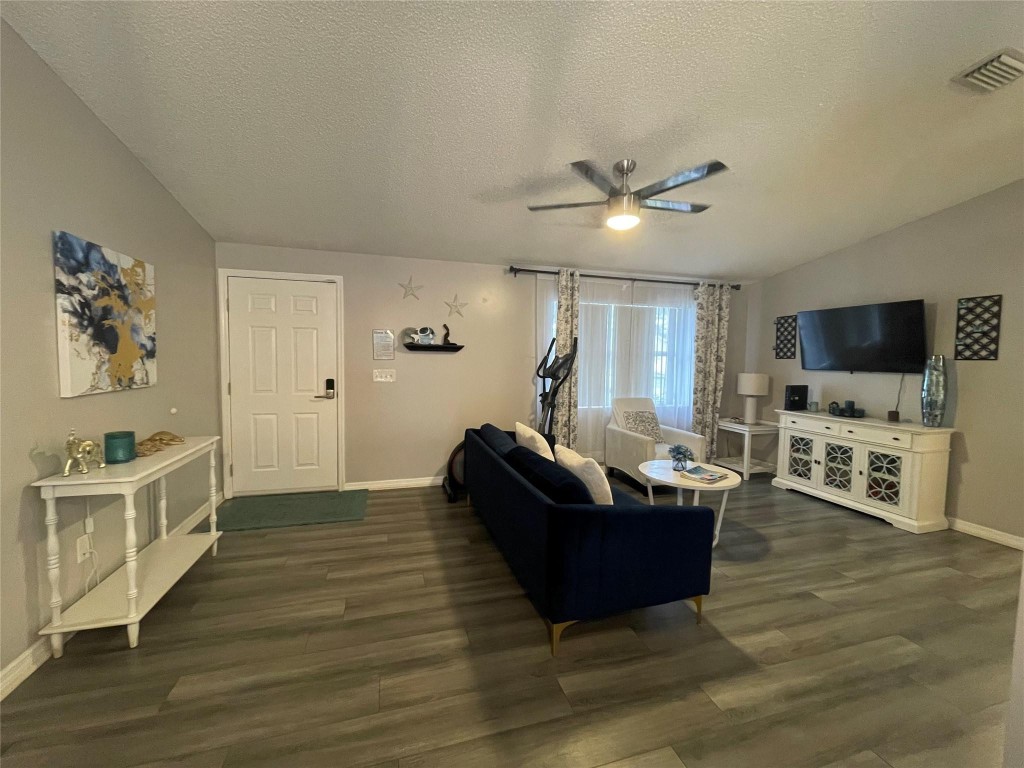 Port St Lucie Sec 04 - Residential Lease