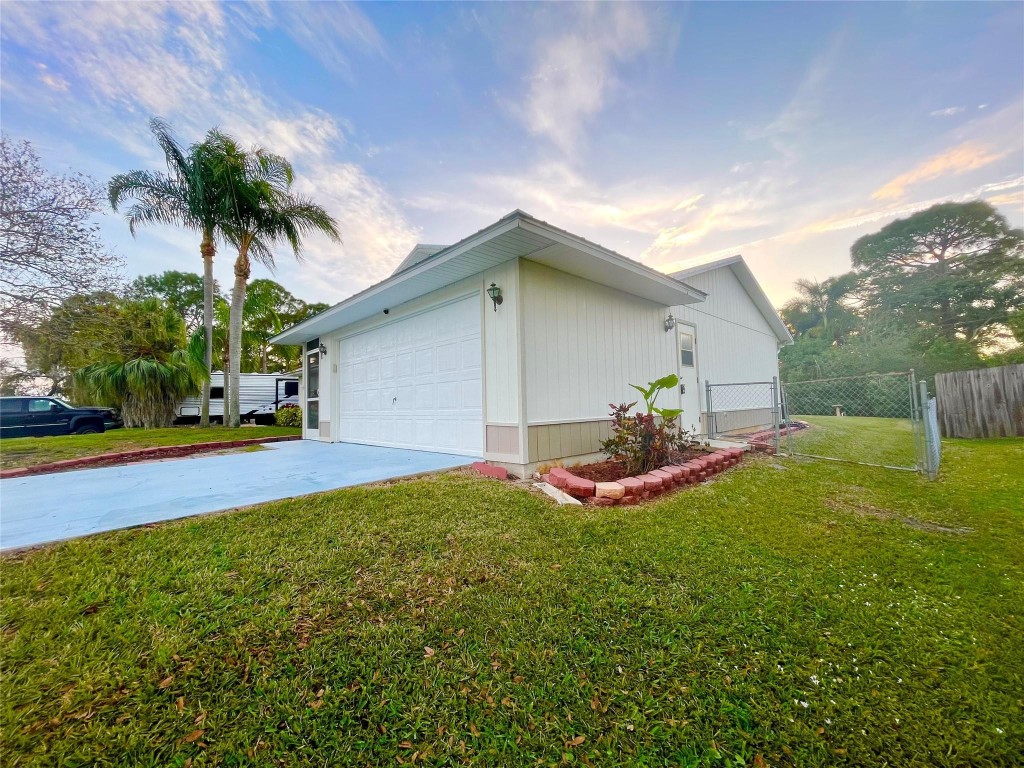 Port St Lucie Sec 04 - Residential Lease