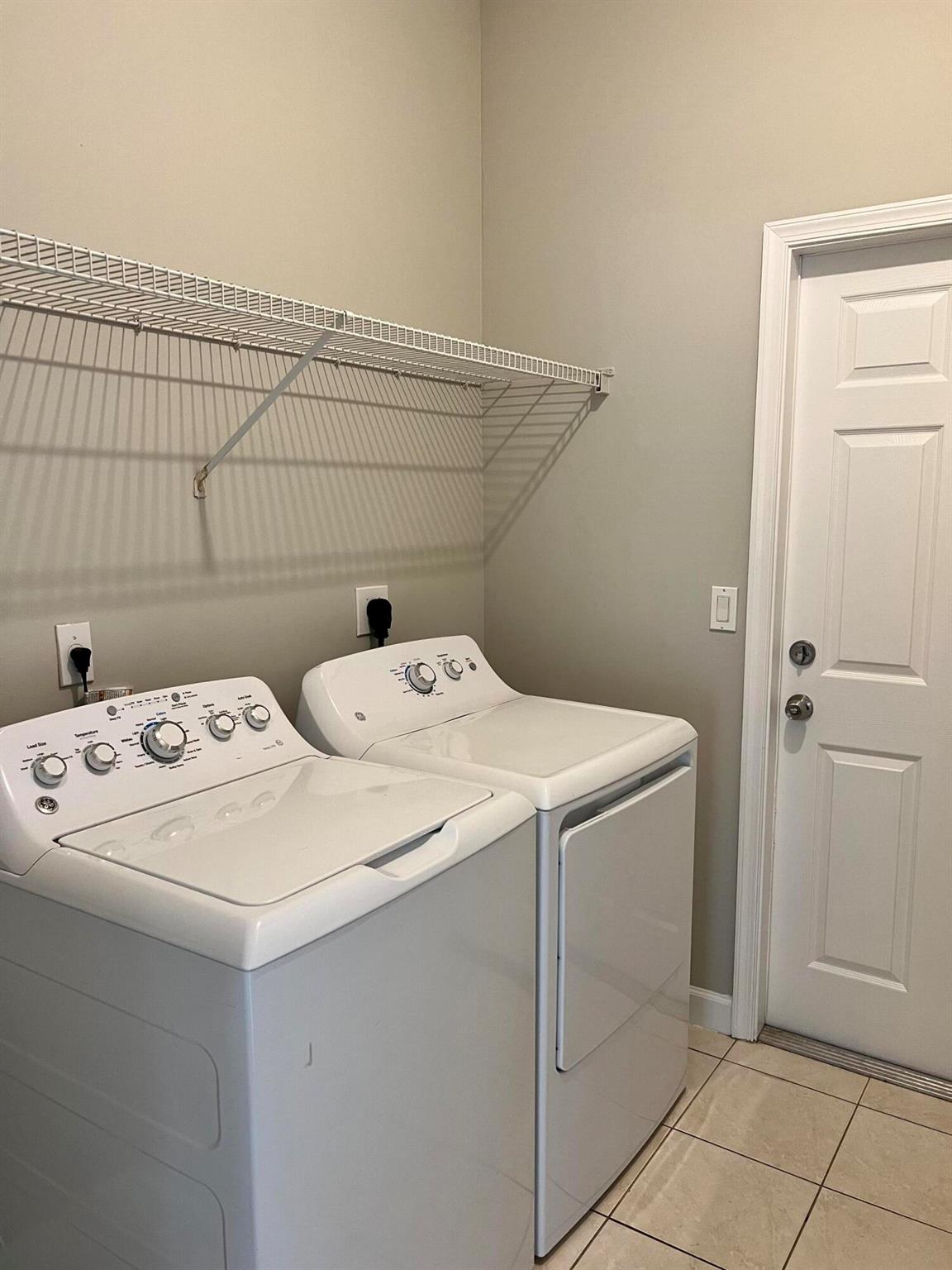 PORT ST LUCIE SECTION 21 - Residential Lease