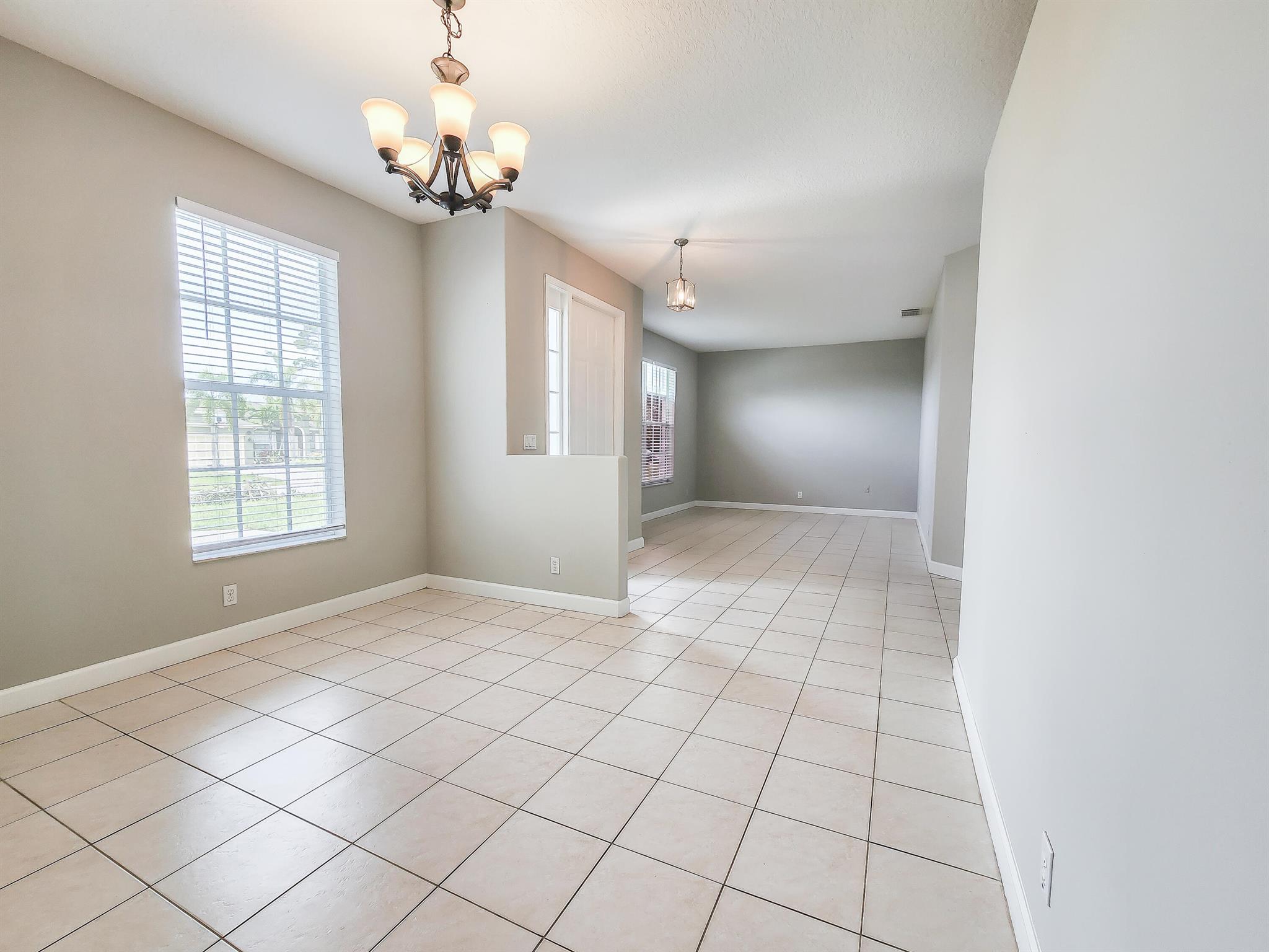 PORT ST LUCIE SECTION 21 - Residential Lease