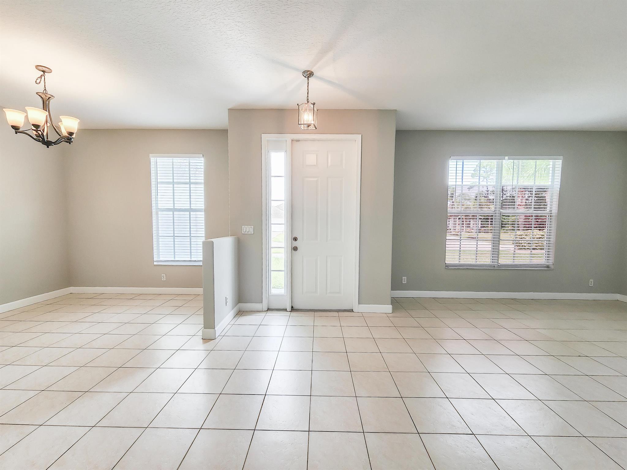 PORT ST LUCIE SECTION 21 - Residential Lease