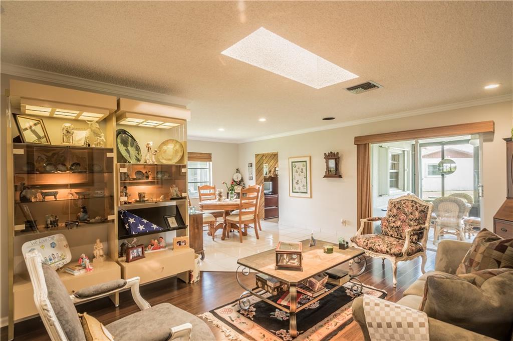 Delray Villas - Residential