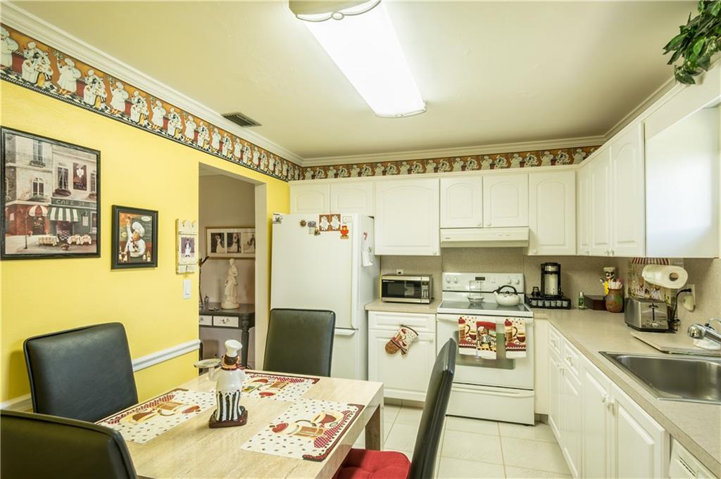 Delray Villas - Residential