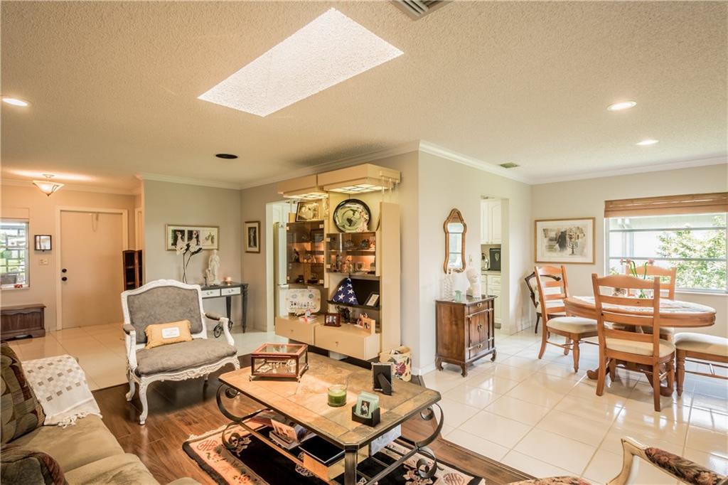 Delray Villas - Residential