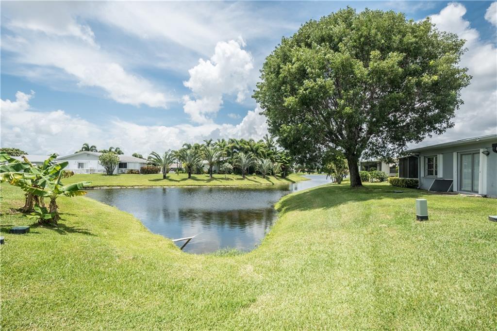 Delray Villas - Residential