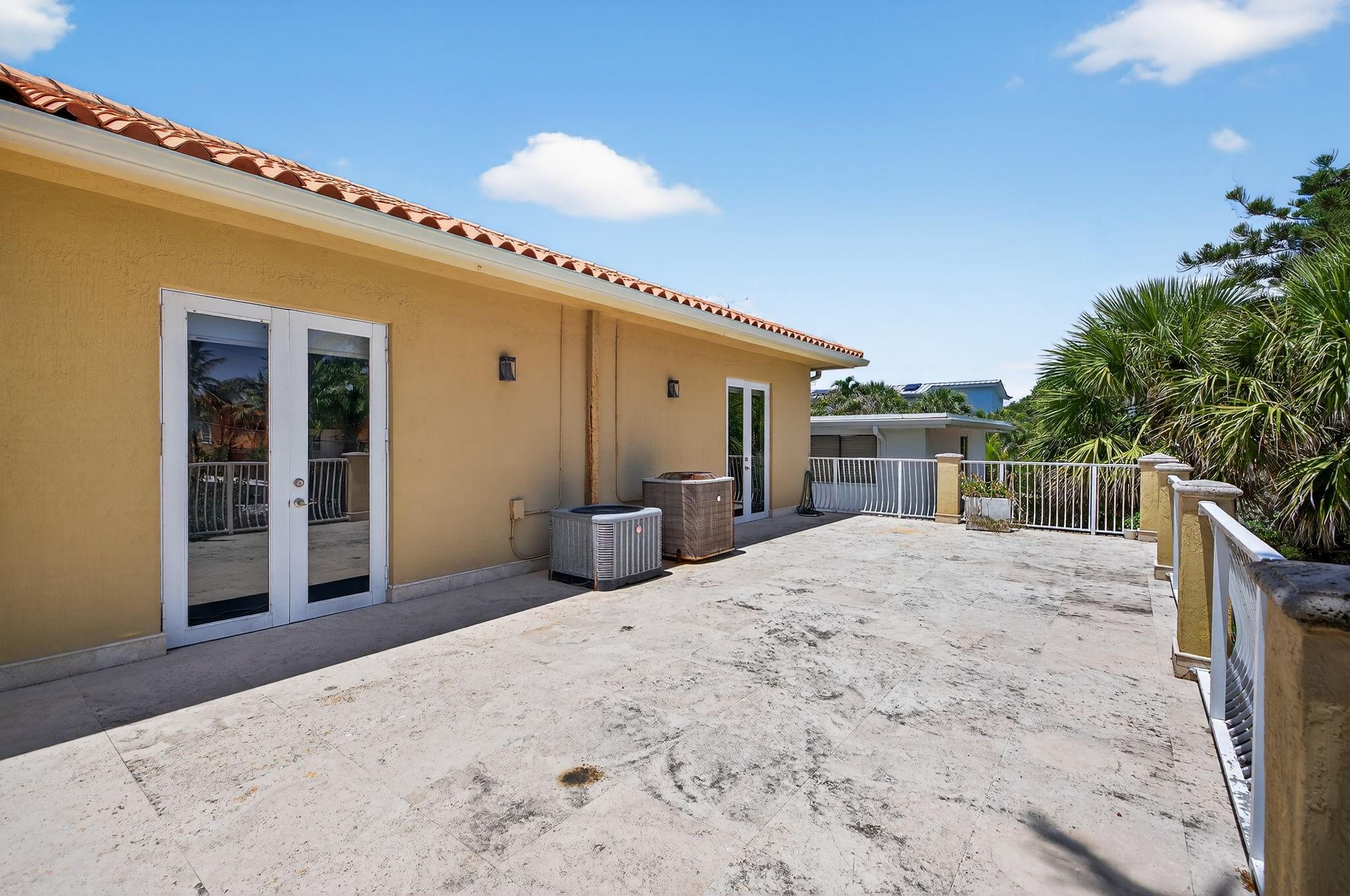 Las Olas By The Sea Ext 3 - Residential