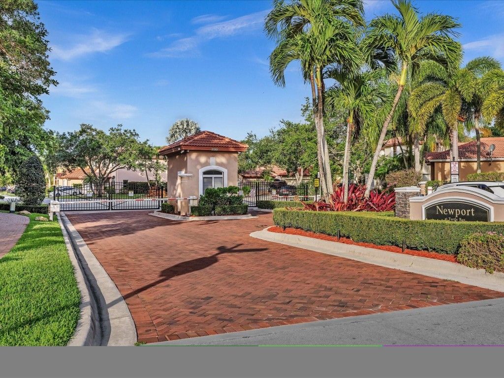 Photo of 4004 NW 61st Terrace, Coral Springs, FL 33067 (MLS # F10496140)