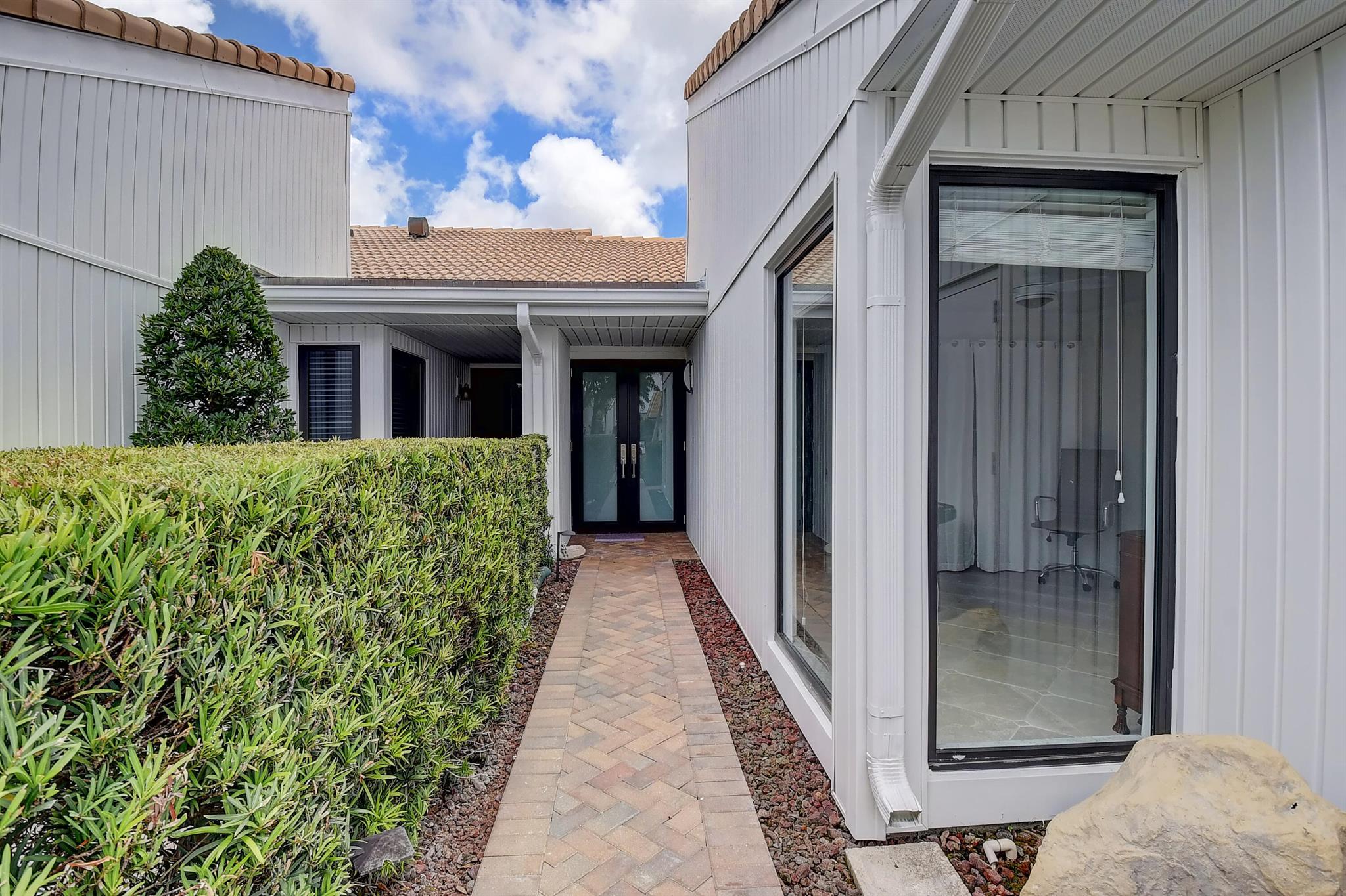 PEPPERTREE 1 - Residential Lease
