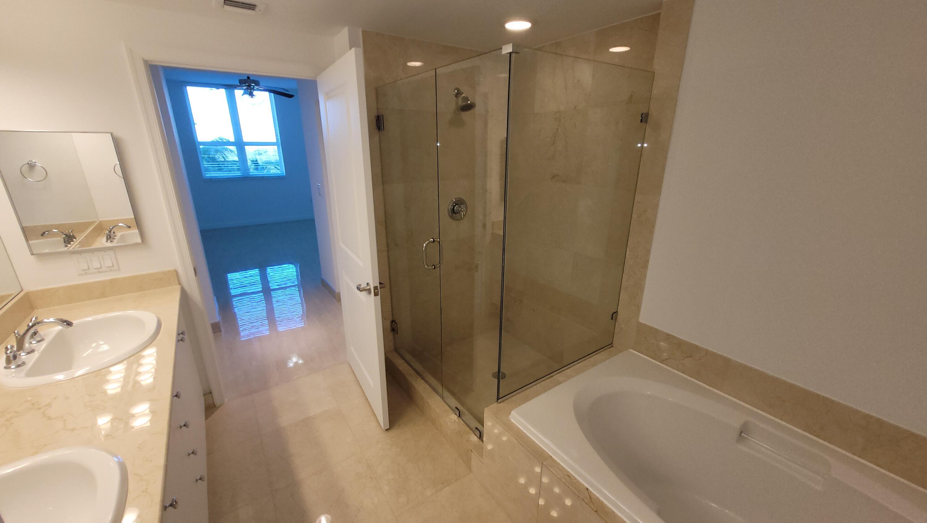 CASA COSTA CONDO - Residential