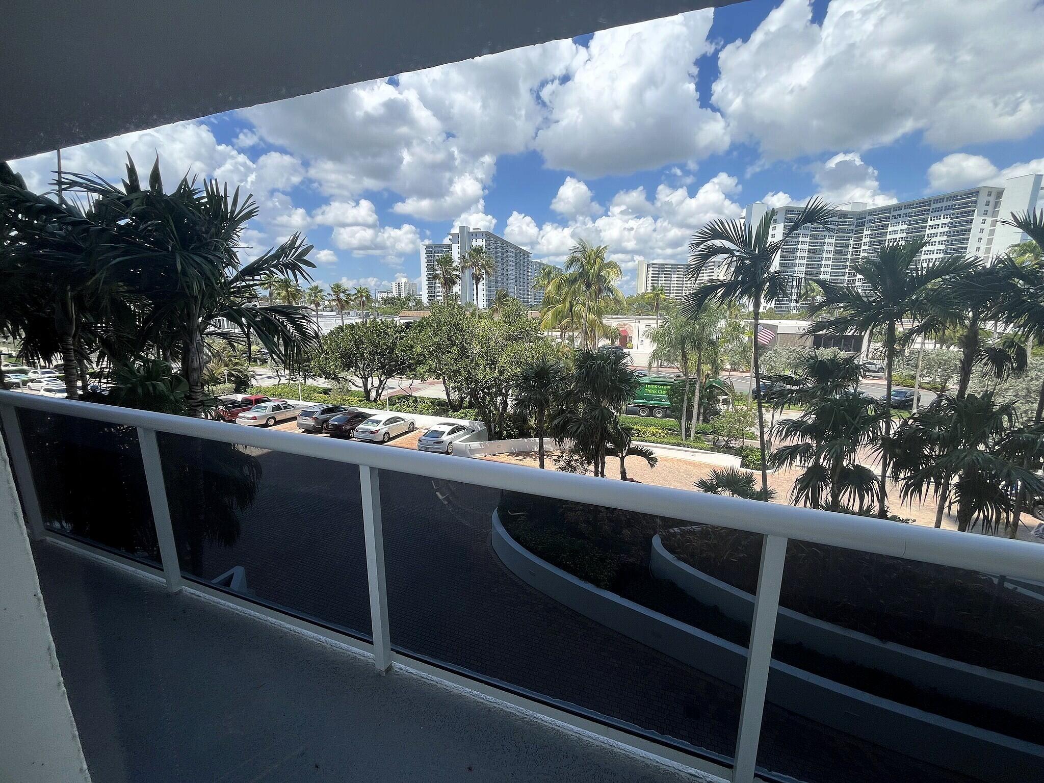 PLAYA DEL SOL CONDO - Residential