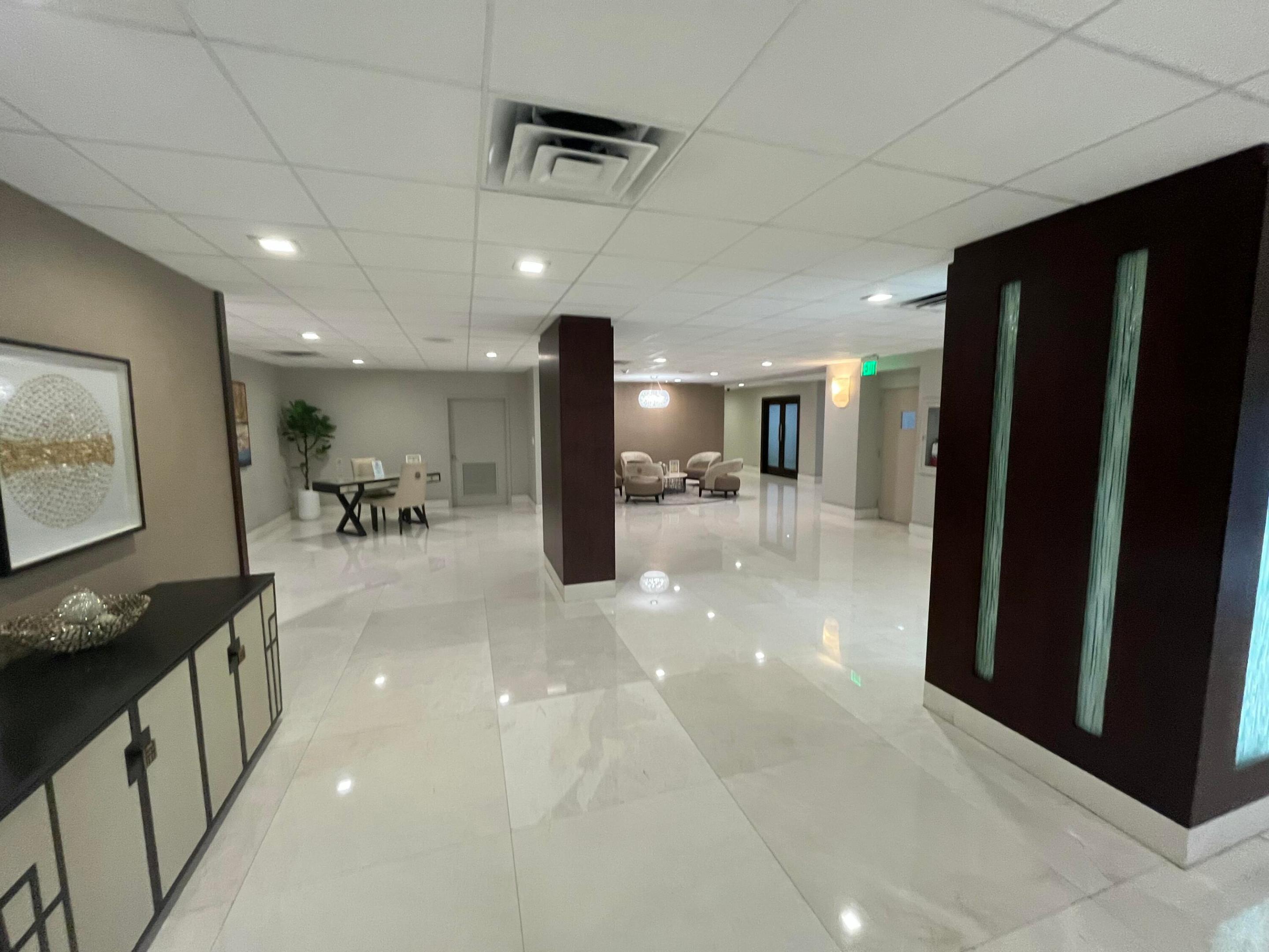 PLAYA DEL SOL CONDO - Residential