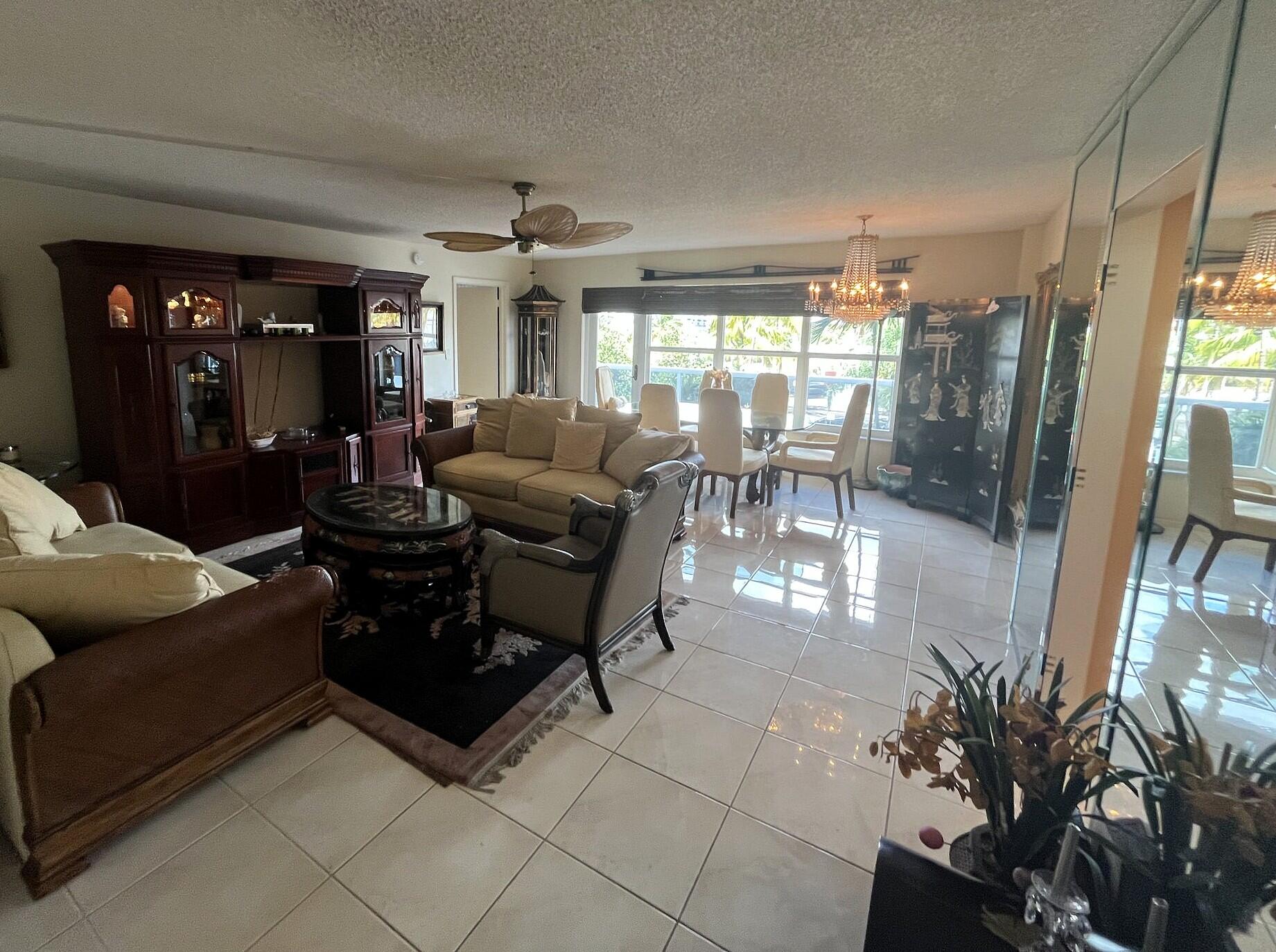 PLAYA DEL SOL CONDO - Residential