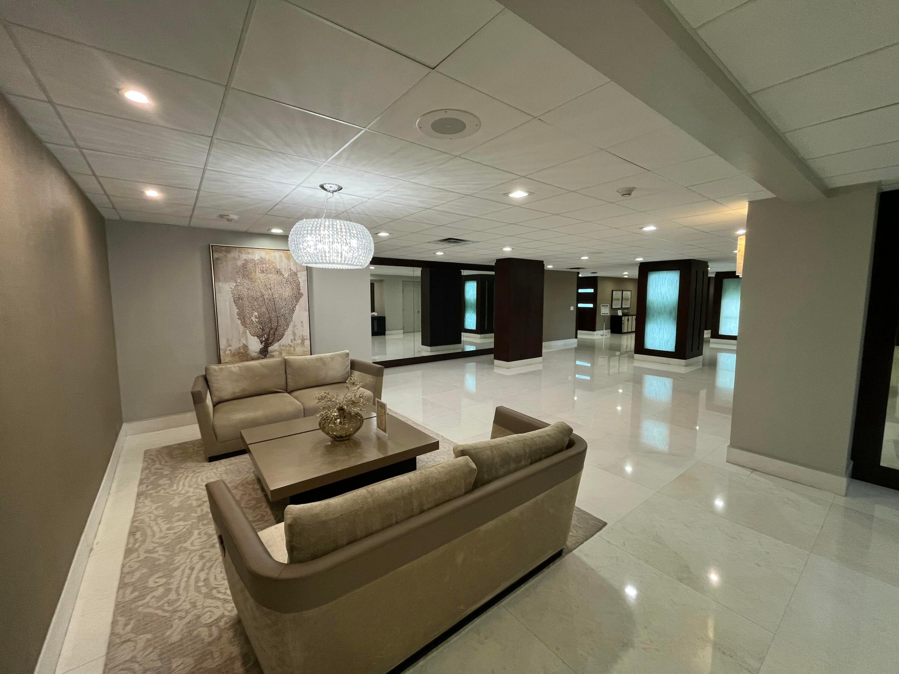 PLAYA DEL SOL CONDO - Residential