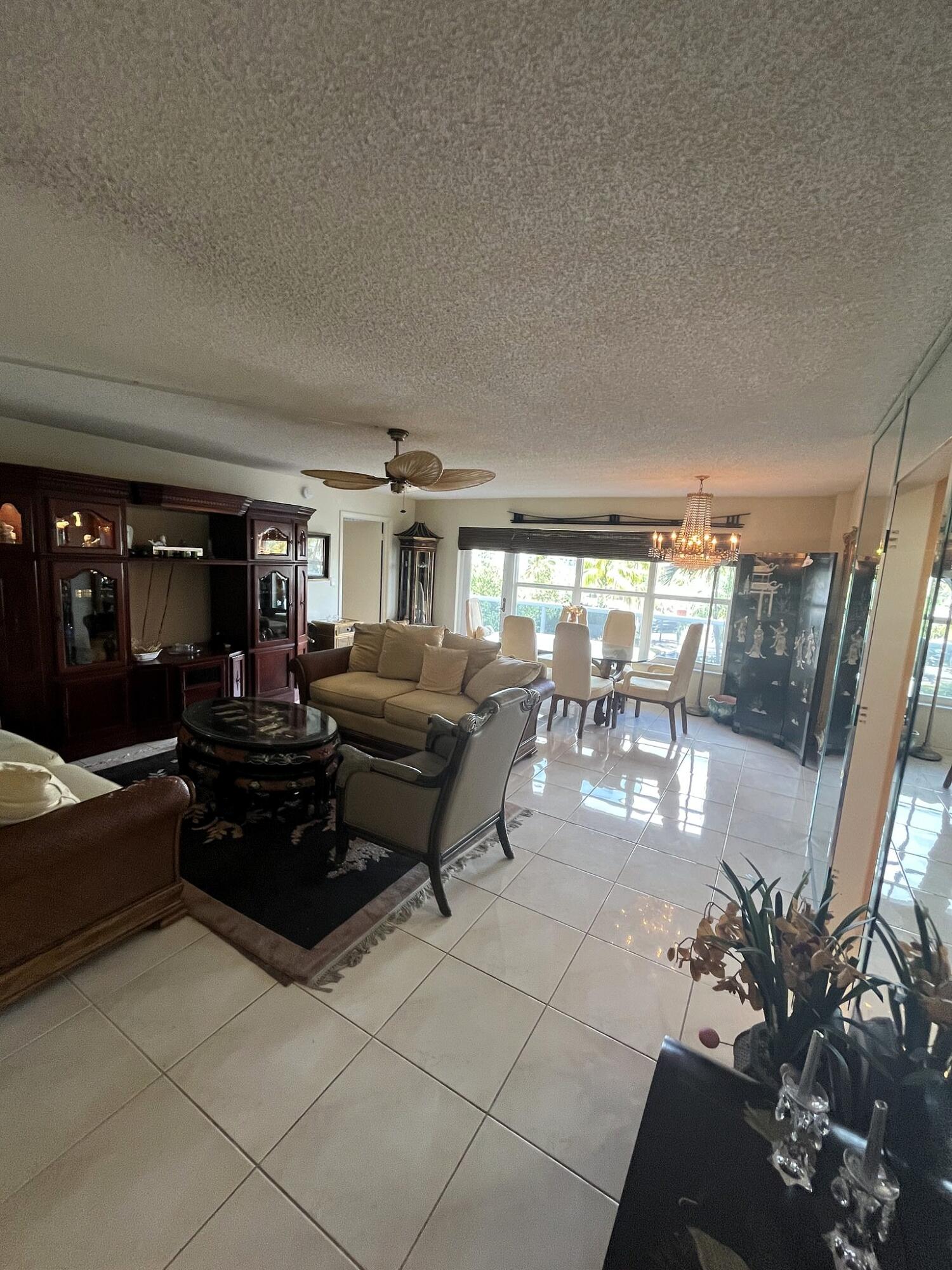 PLAYA DEL SOL CONDO - Residential