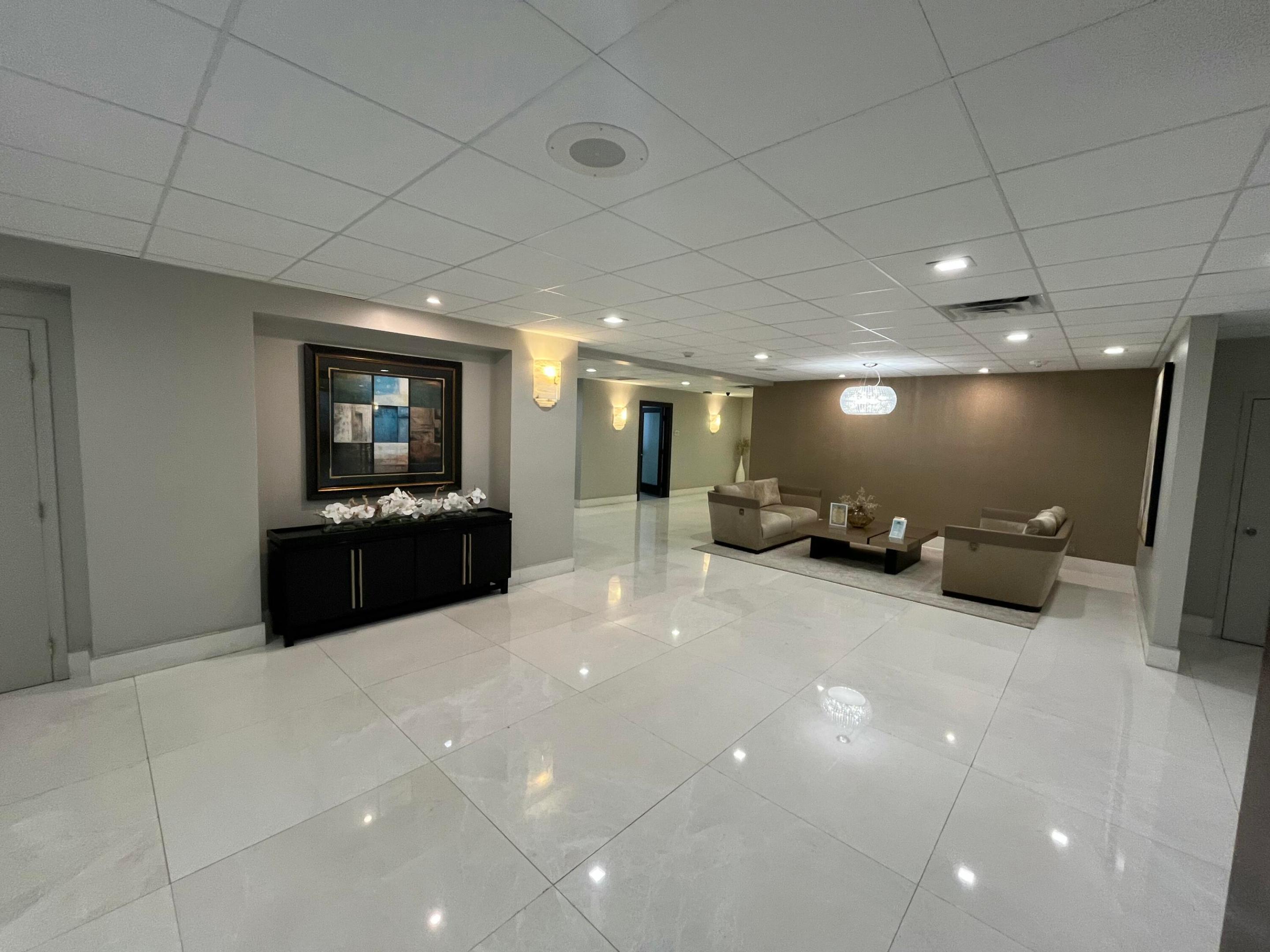 PLAYA DEL SOL CONDO - Residential