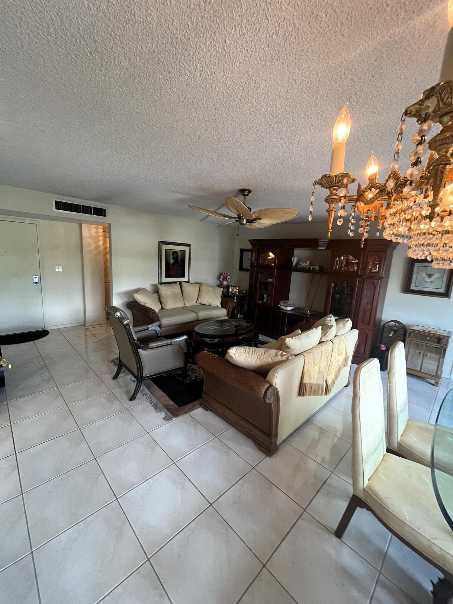 PLAYA DEL SOL CONDO - Residential