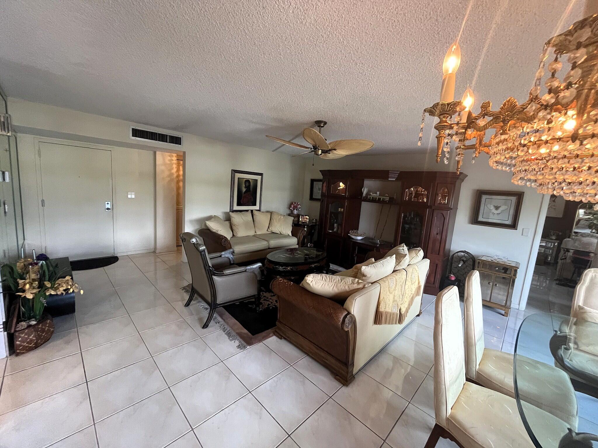 PLAYA DEL SOL CONDO - Residential