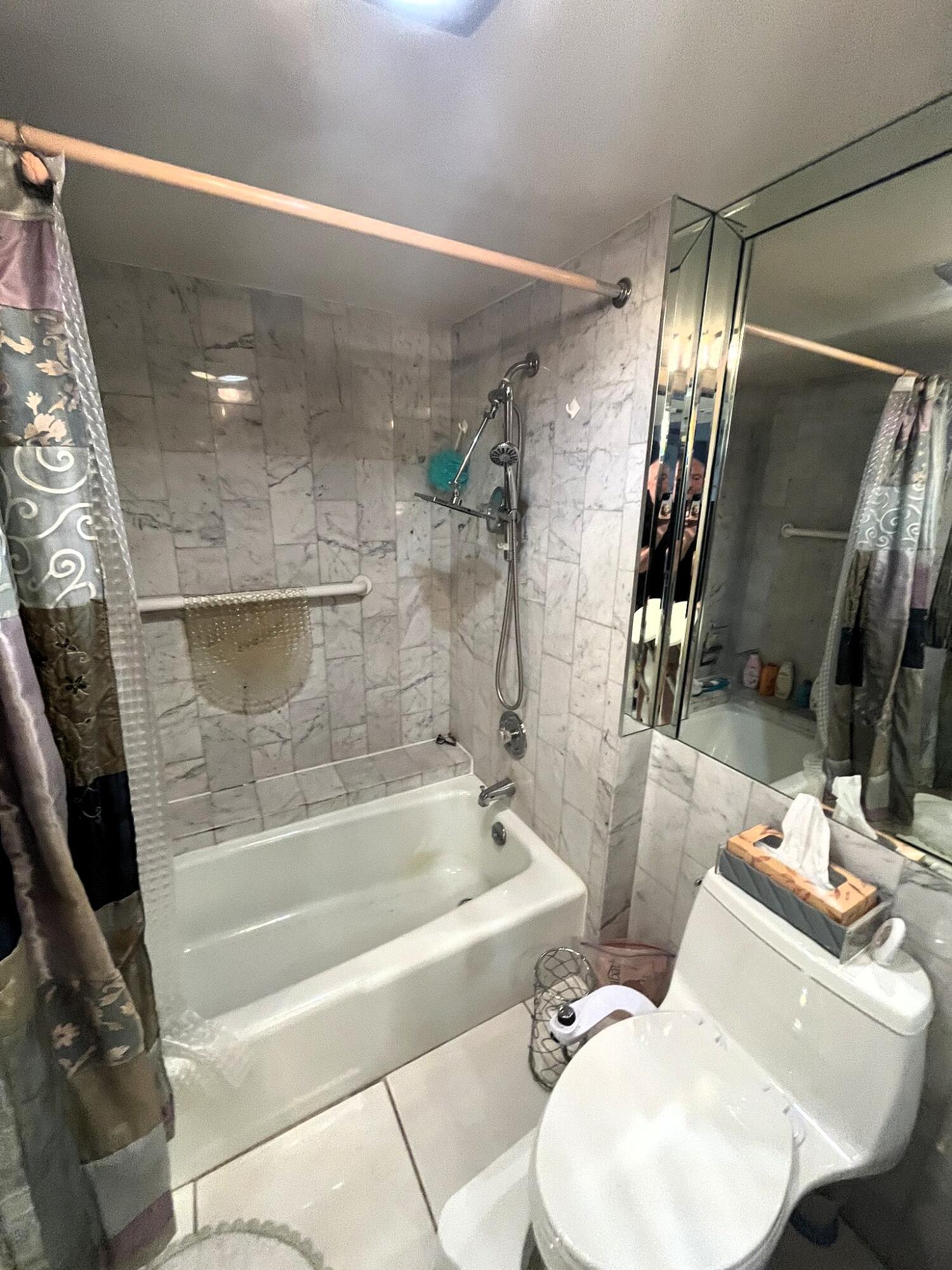 PLAYA DEL SOL CONDO - Residential