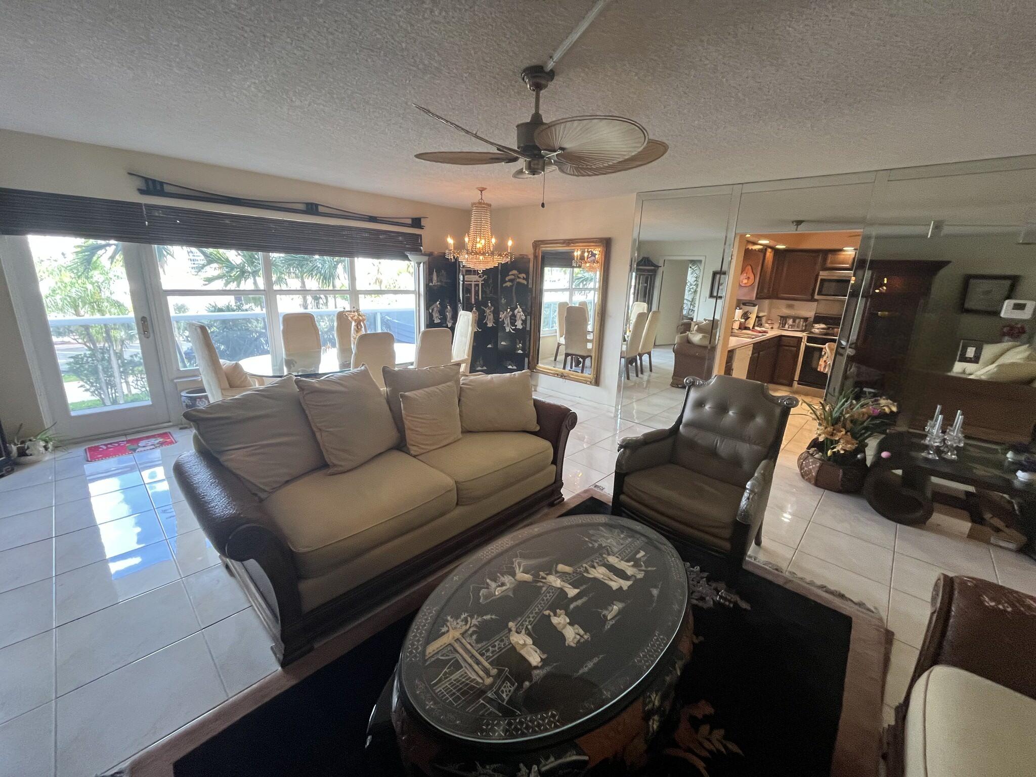 PLAYA DEL SOL CONDO - Residential