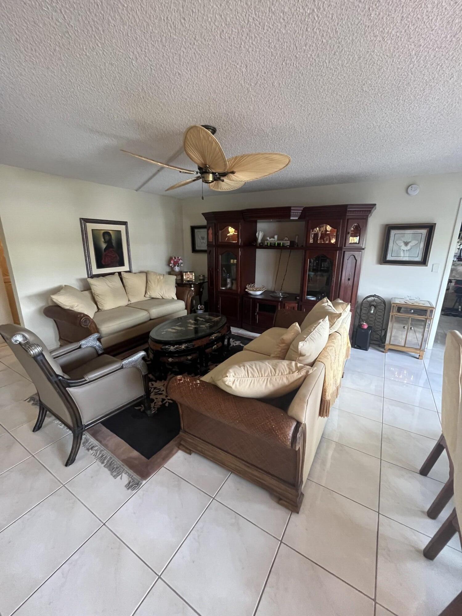 PLAYA DEL SOL CONDO - Residential