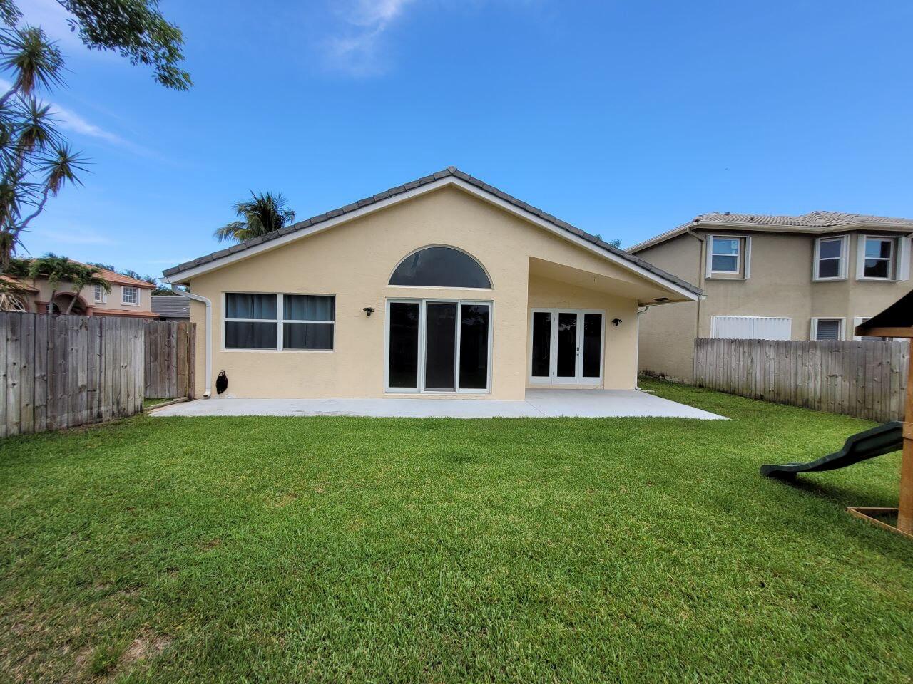 7206 Lake Island Drive