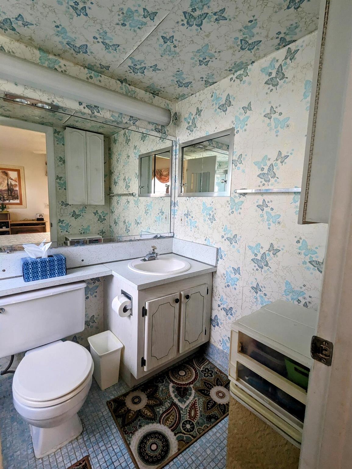 WINDSOR CONDOS - Residential Lease