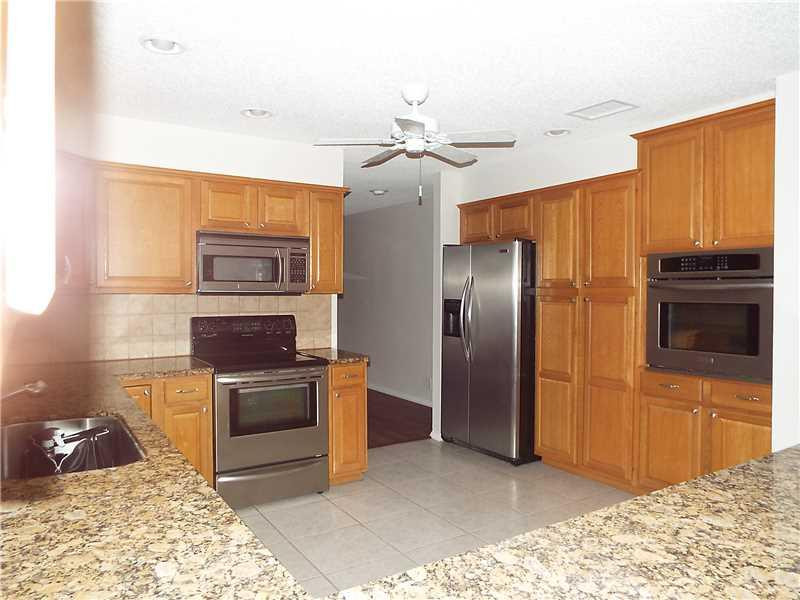 SHADOW WOOD - Residential