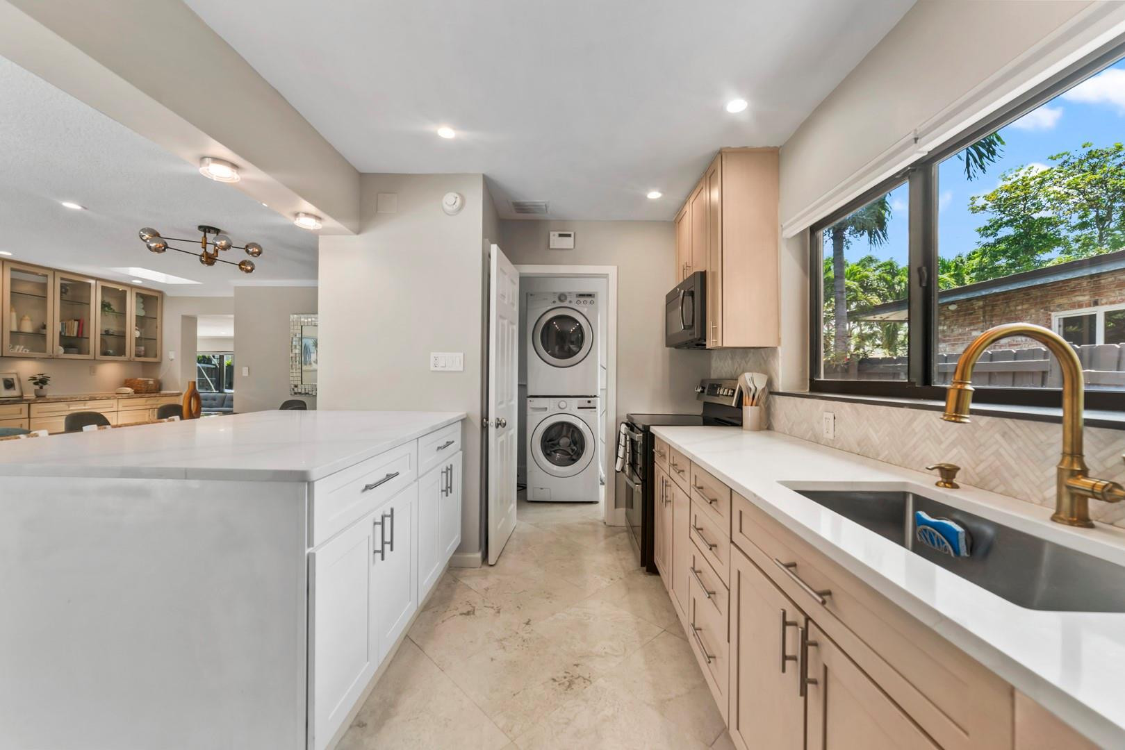 Coral Gardens 30-7 B - Residential