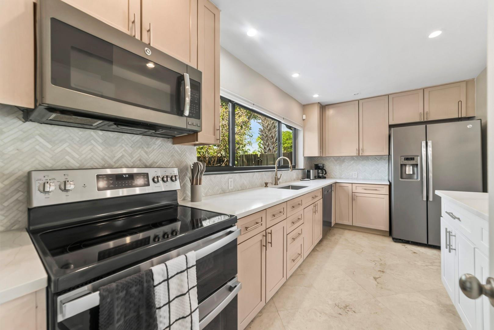 Coral Gardens 30-7 B - Residential