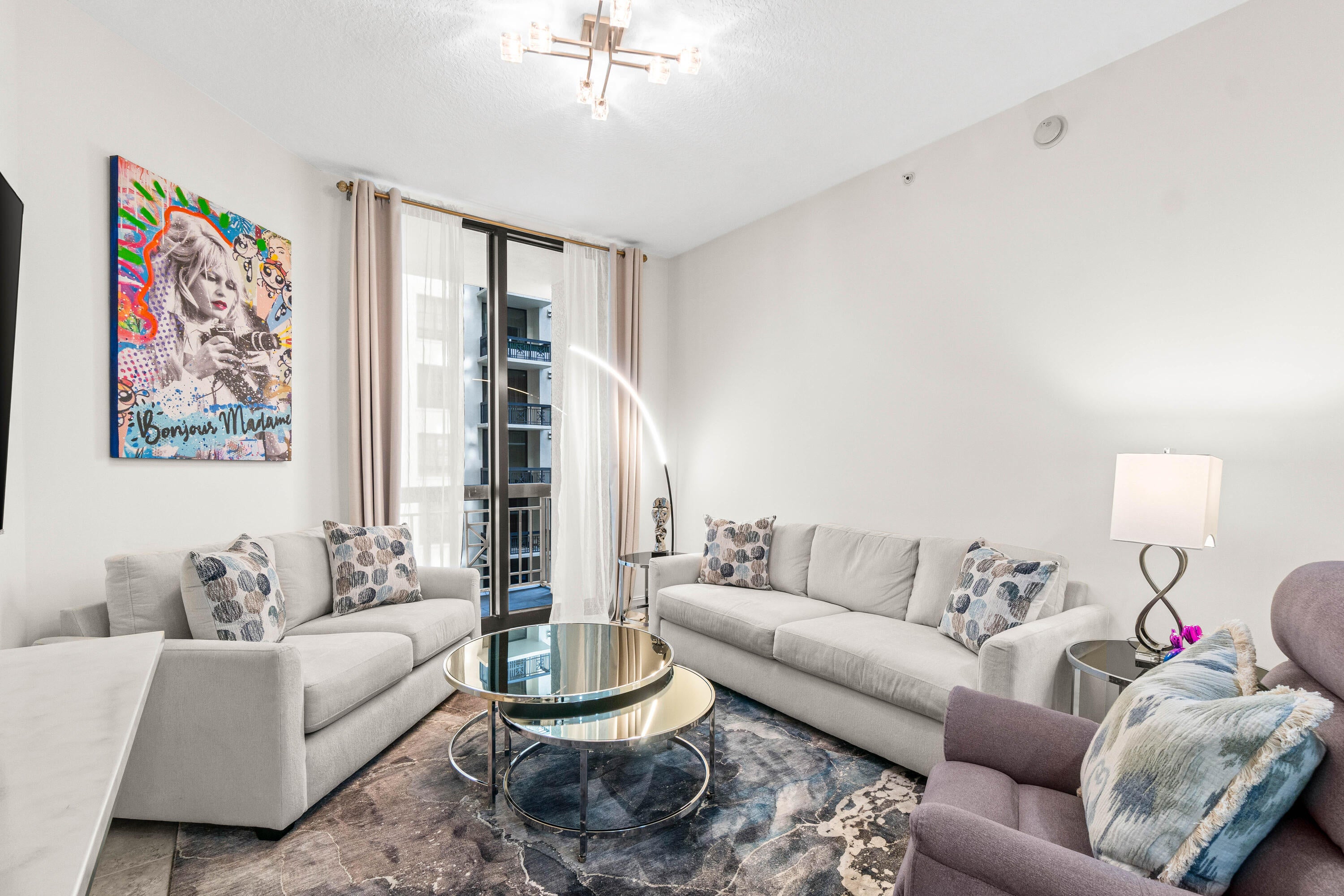 701 S Olive Avenue 807