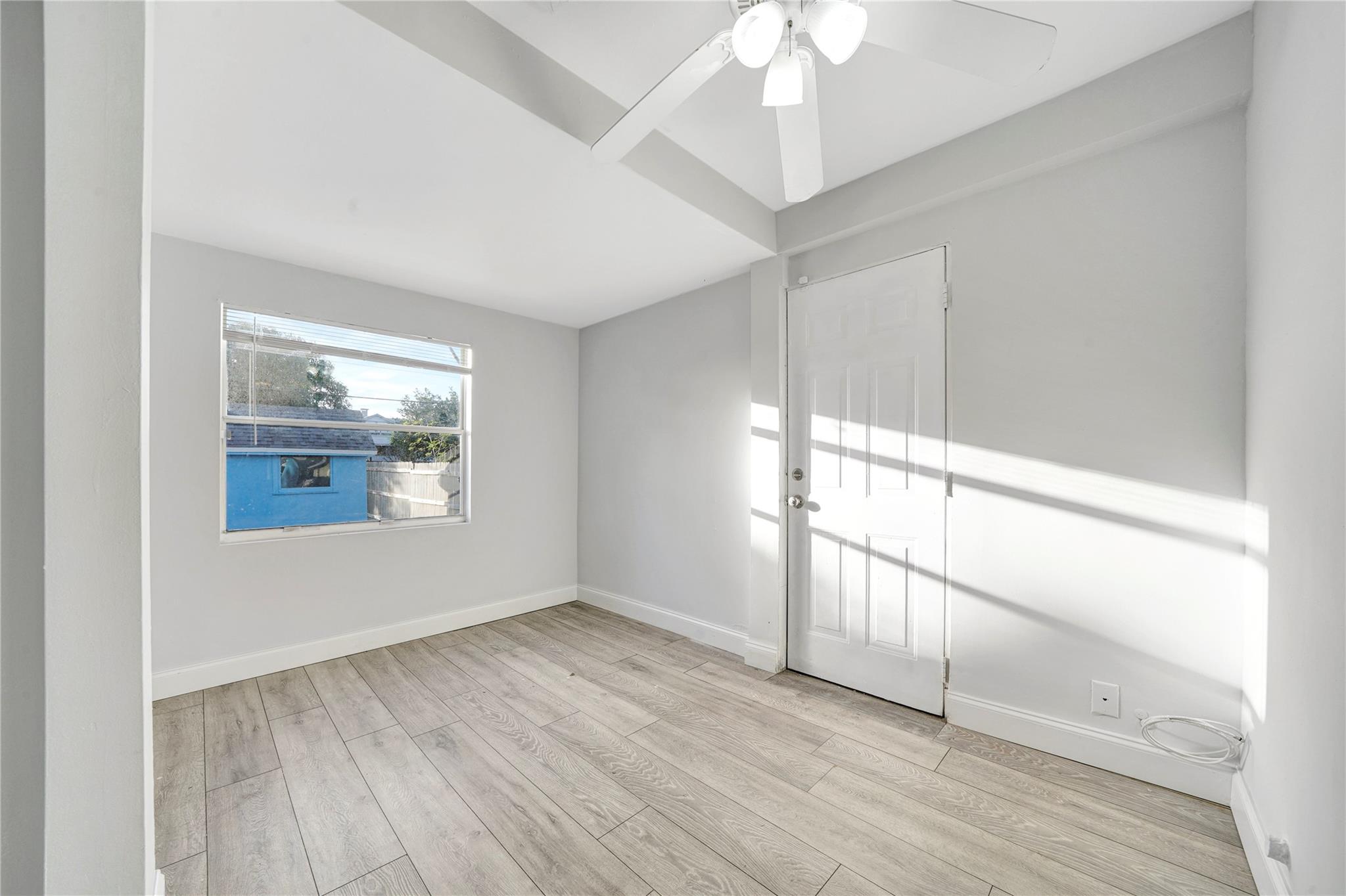 LAKE WORTH TOWN OF - Residential