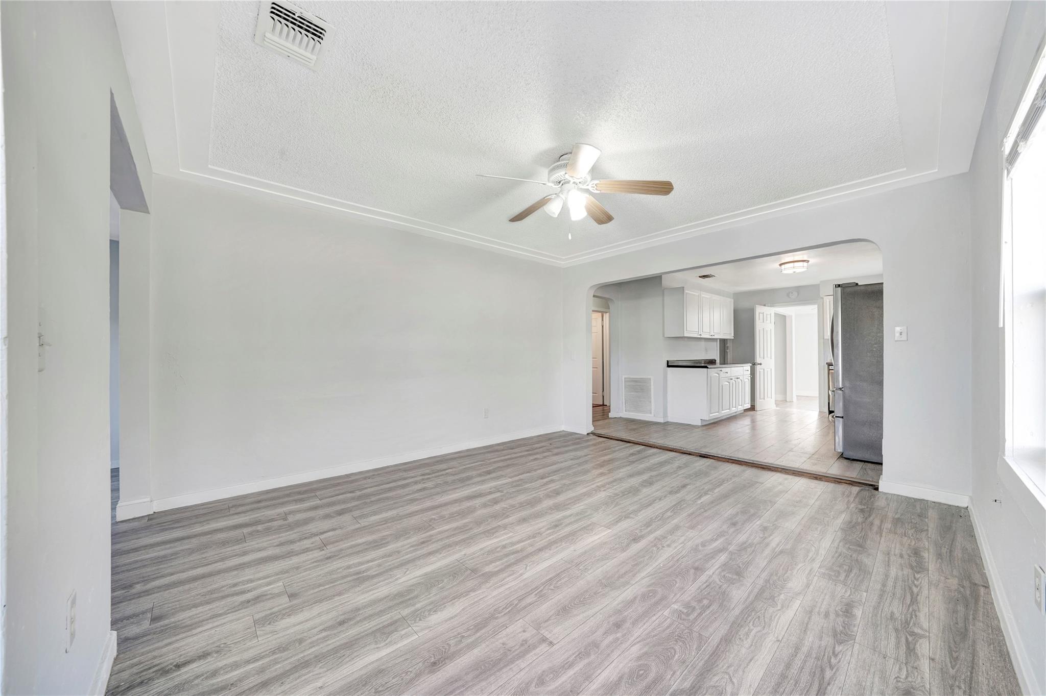 LAKE WORTH TOWN OF - Residential