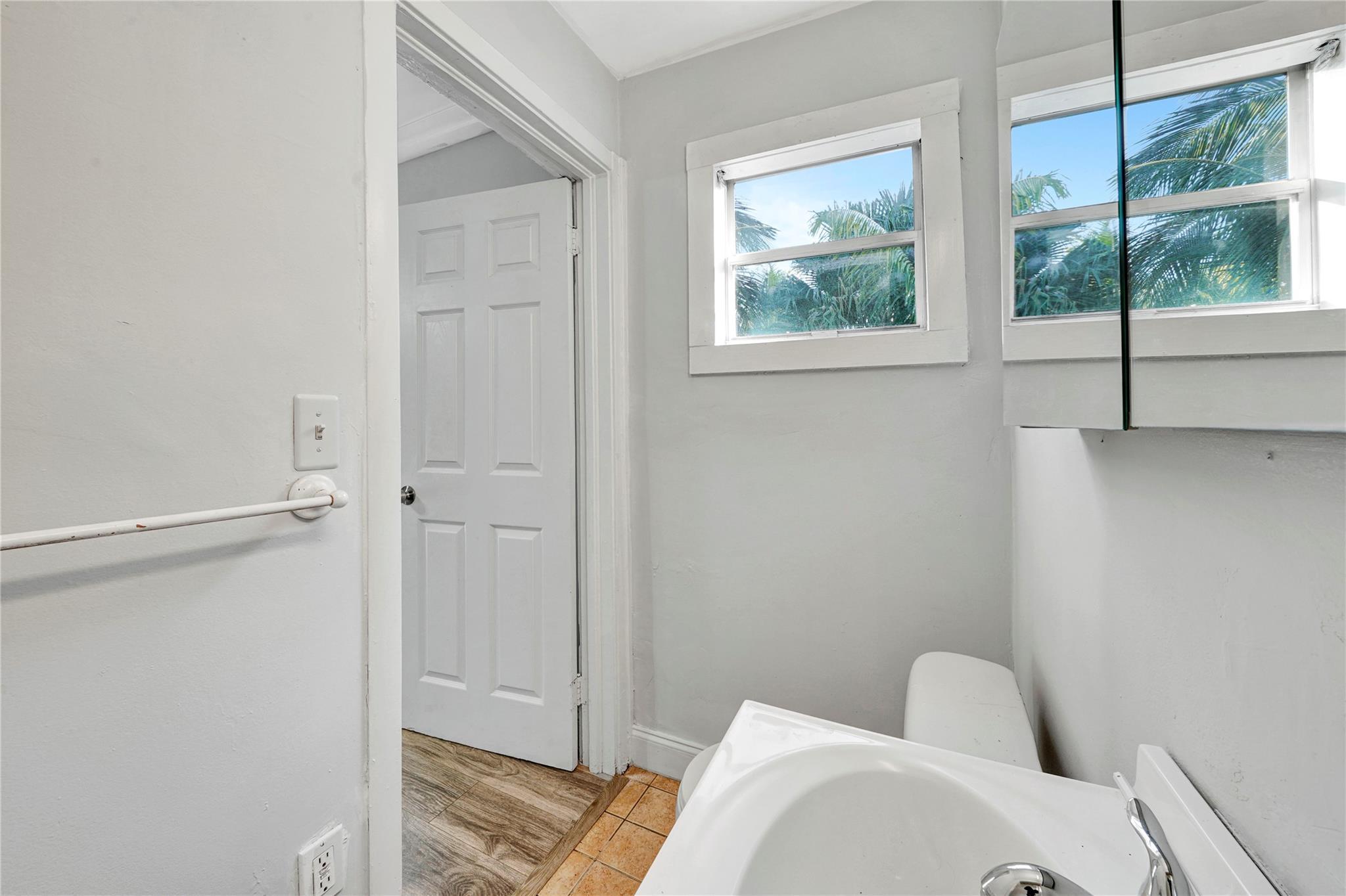 LAKE WORTH TOWN OF - Residential