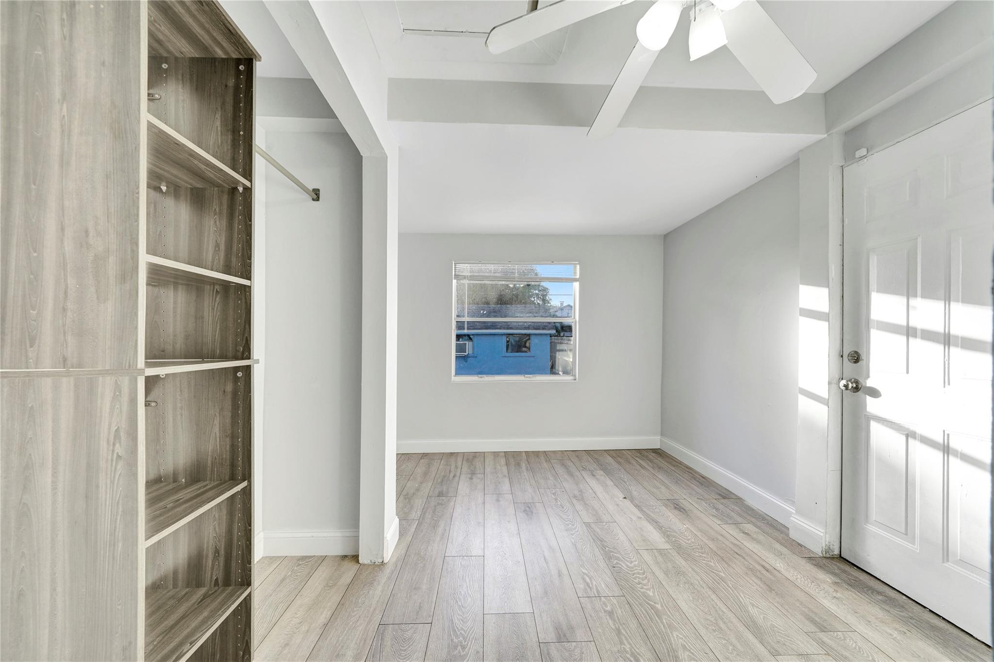 LAKE WORTH TOWN OF - Residential