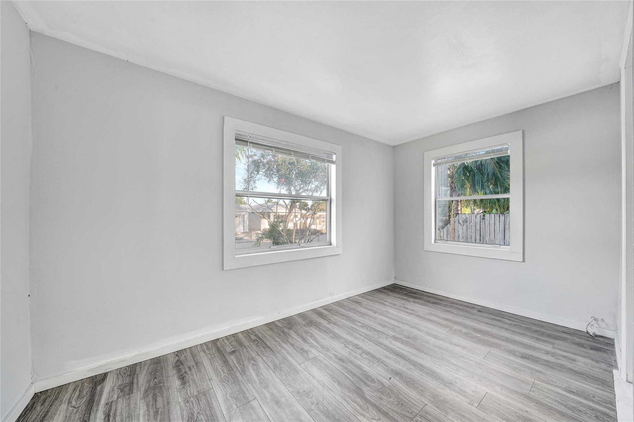 LAKE WORTH TOWN OF - Residential