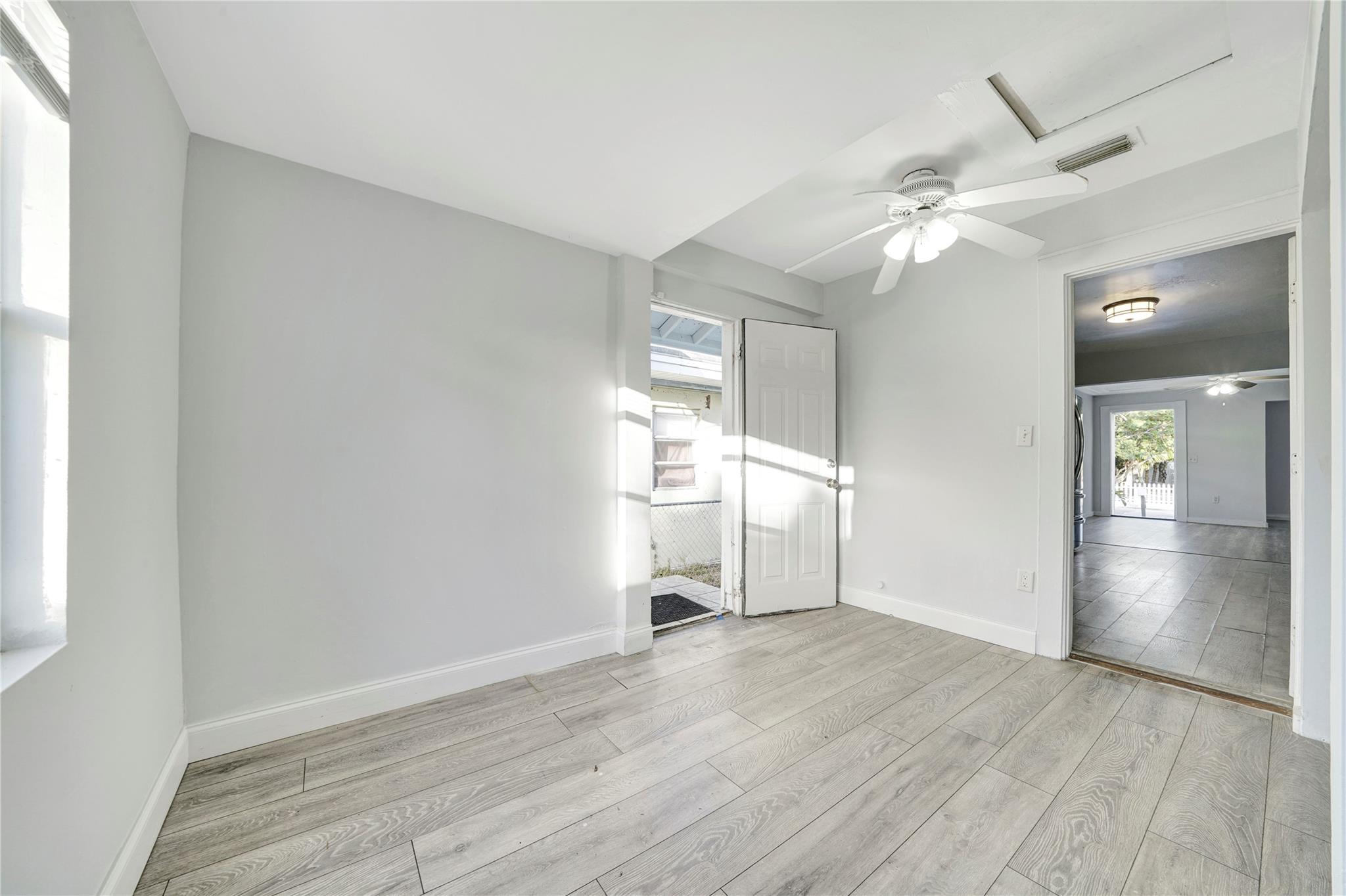 LAKE WORTH TOWN OF - Residential