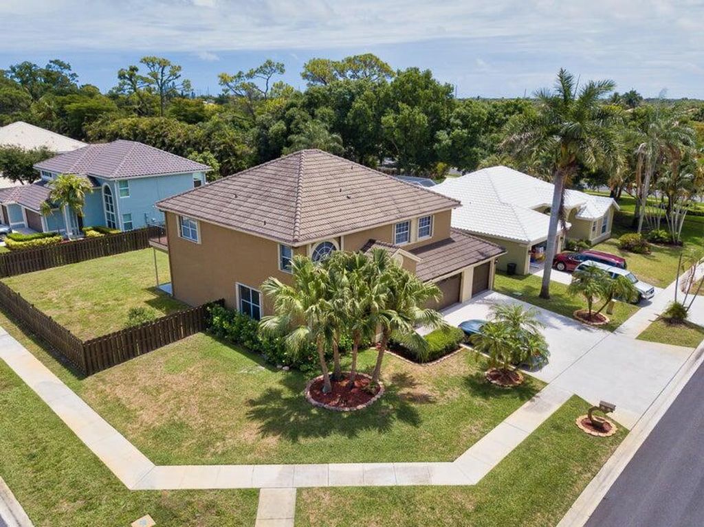 Photo of 9095 Indian River Run, Boynton Beach, FL 33472 (MLS # R11106199)